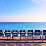 2 Climatisées Au Carré D Or à 5 Min Des Plages Et De La Promenade Des Dans Un Environnement Calme Apartamento *